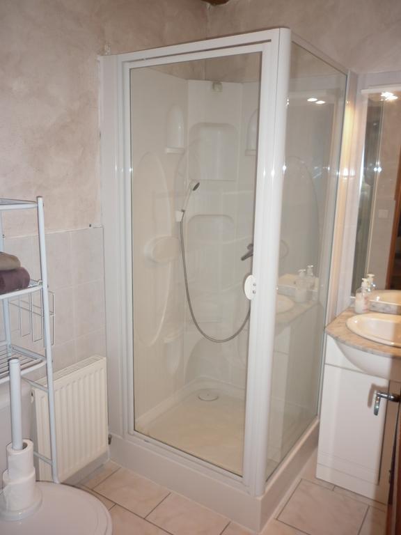 La Chartreuse Hotel Poilly-sur-Tholon Room photo