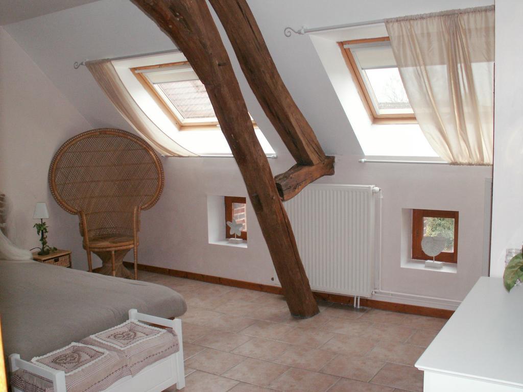 La Chartreuse Hotel Poilly-sur-Tholon Room photo
